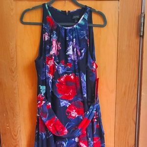 NWT Tahari Tiered Dress